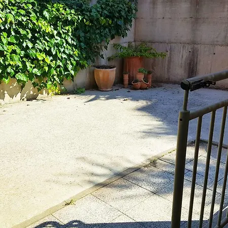 Dinola Apartamento Zadar